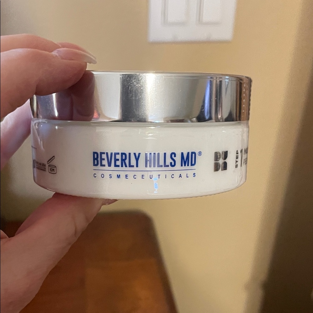 Beverly Hills MD White Moisturizing Cream